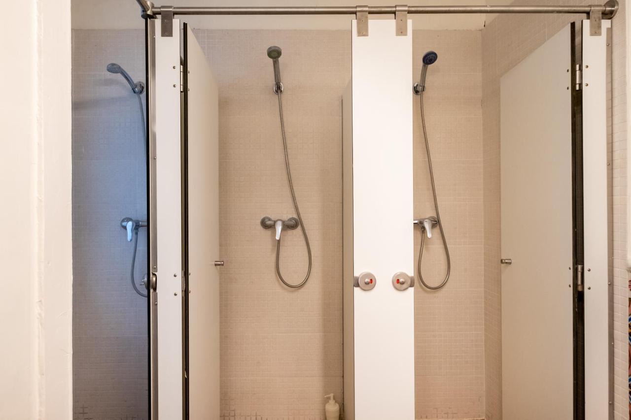 B42 - Modernist Apartment For Large Groups In Eixample Barcelona Exteriör bild
