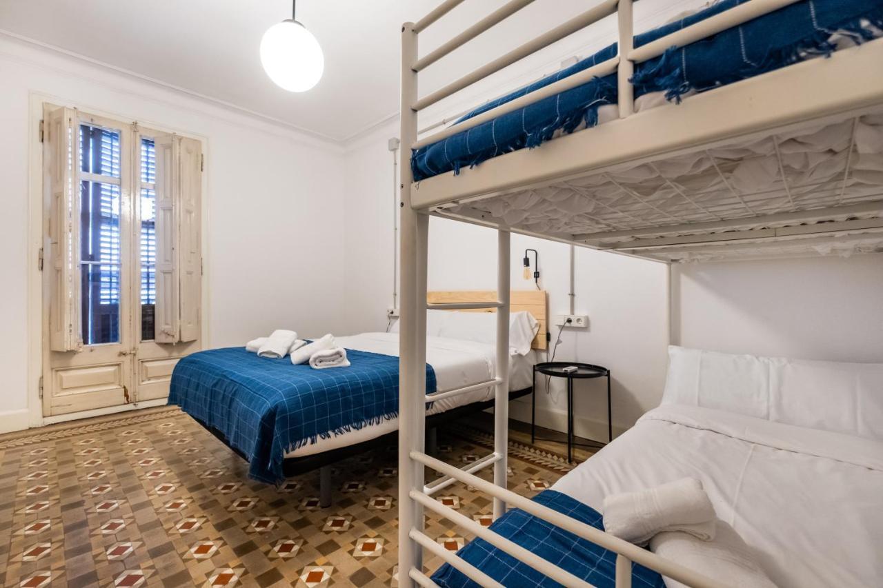 B42 - Modernist Apartment For Large Groups In Eixample Barcelona Exteriör bild
